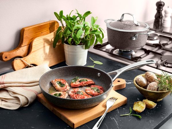 BALLARINI Salina Bratpfanne aus Aluminium, 28 cm, Antihaftbeschichtung, für alle Herdarten, Grau