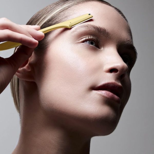 Zwilling Premium Gesichtshaar-Rasierer in Gold mit auswechselbaren Edelstahl-Klingen