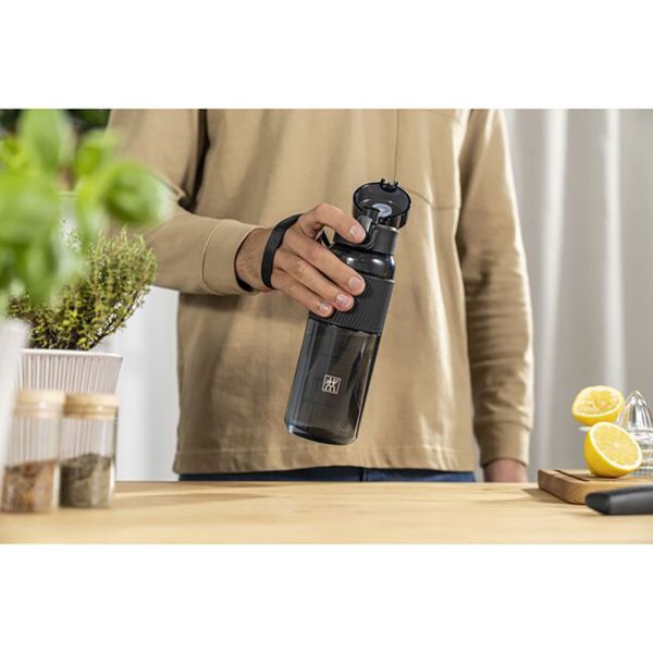 ZWILLING Bottle Trinkgläser Trinkflasche, 680 ml Tritan Schwarz