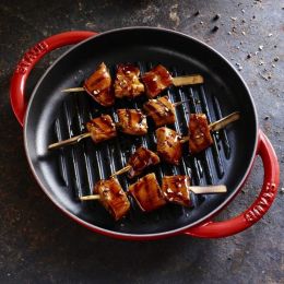 Staub Grill Pans Pure Grill, 23 cm rund Gusseisen Kirsch-Rot Für alle Herdarten