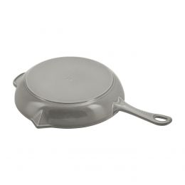 Staub Pans Bratpfanne mit Ausgießnase 26 cm, Gusseisen, Graphit-Grau