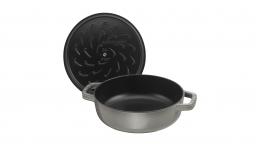 Staub Kochgeschirr Multifunktionsbräter mit Chistera Drop Structure Bräter Bratentopf rund Graphitgrau 24 cm