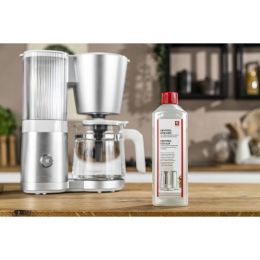ZWILLING Universal Entkalker, 500 ml Schont Edelstahl und Kunststoff